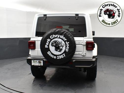 2024 Jeep Wrangler 4-Door Sahara 4x4