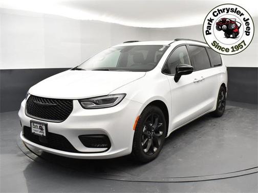 2024 Chrysler Pacifica Limited