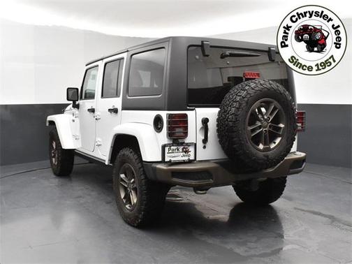 2016 Jeep Wrangler Unlimited Sahara