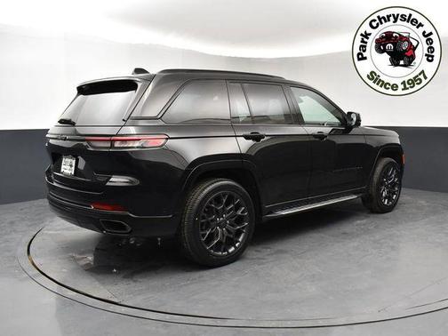 2024 Jeep Grand Cherokee Summit
