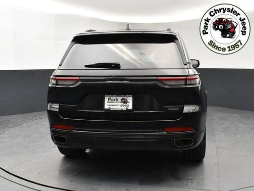 2024 Jeep Grand Cherokee Summit