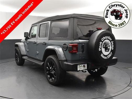 2025 Jeep Wrangler 4xe Sahara
