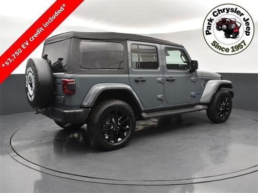 2025 Jeep Wrangler 4xe Sahara