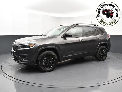 Granite Crystal Metallic Clearcoat 2023 Jeep Cherokee Altitude