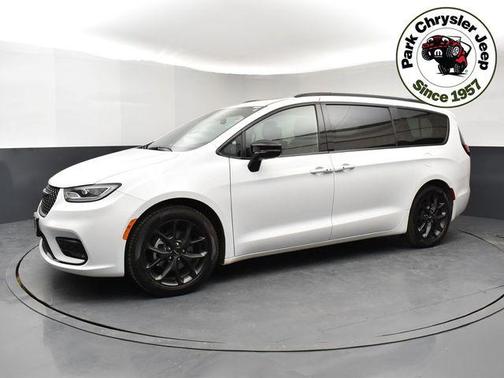 2024 Chrysler Pacifica Limited