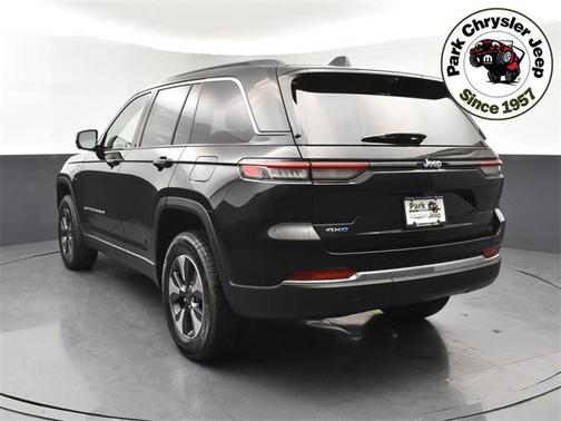 2025 Jeep Grand Cherokee 4xe Base
