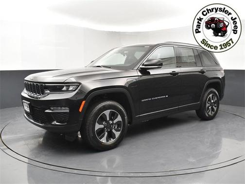 2025 Jeep Grand Cherokee 4xe Base
