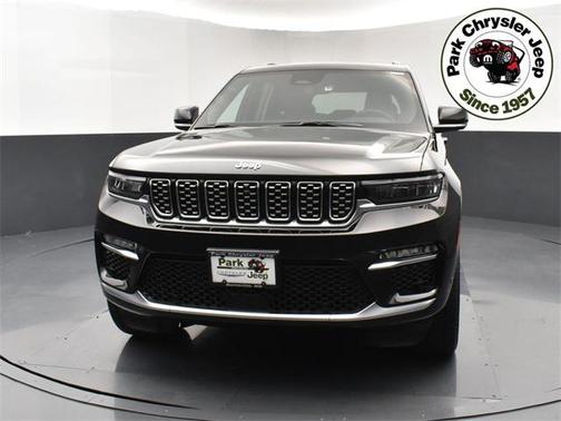 2025 Jeep Grand Cherokee Summit