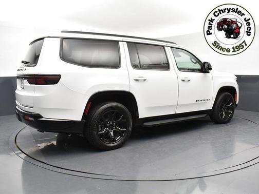 Bright White Clearcoat 2024 Jeep Wagoneer Series II Carbide 4x4
