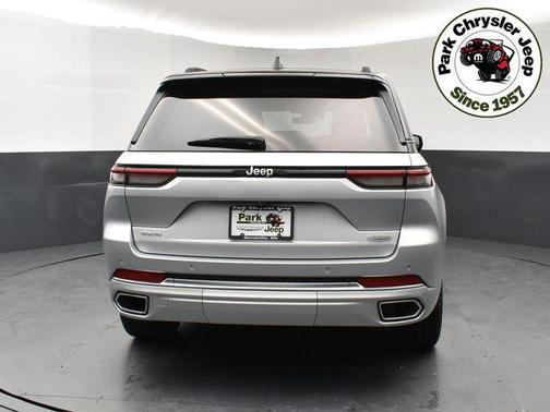Silver Zynith 2024 Jeep Grand Cherokee Summit