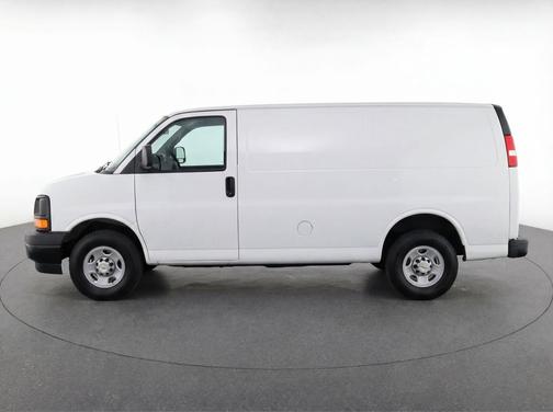 Summit White 2025 Chevrolet Express 3500 RWD 3500 Extended Wheelbase LT