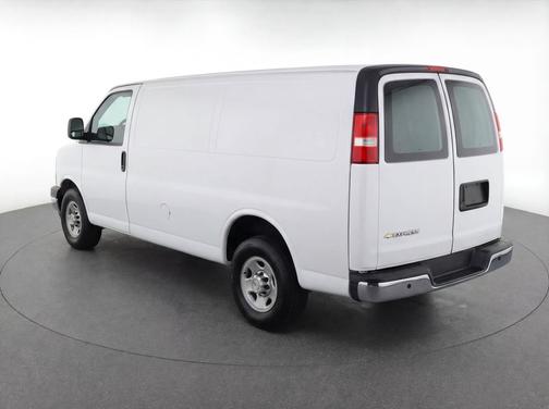 Summit White 2025 Chevrolet Express 3500 RWD 3500 Extended Wheelbase LT