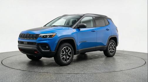 Hydro Blue Pearlcoat 2025 Jeep Compass Trailhawk
