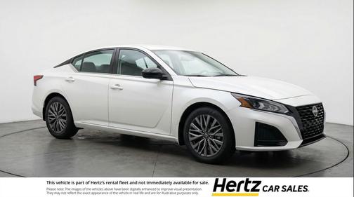 Glacier White 2025 Nissan Altima SV FWD