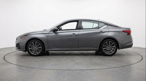 Gun Metallic 2025 Nissan Altima SV FWD