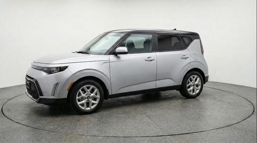 Steel Gray 2025 Kia Soul LX