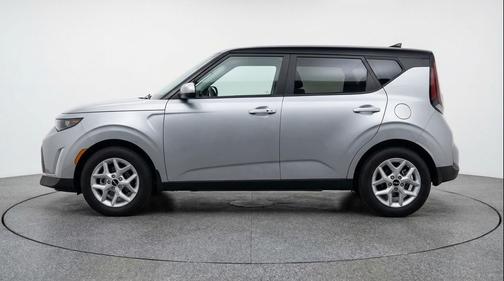 Steel Gray 2025 Kia Soul LX