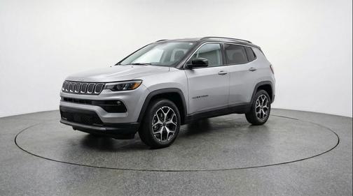 Silver Zynith Metallic Clearcoat 2025 Jeep Compass Limited