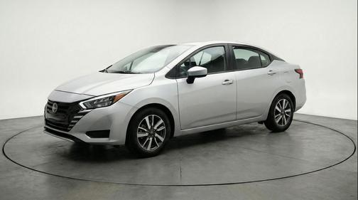 Brilliant Silver Metallic 2025 Nissan Versa 1.6 SV