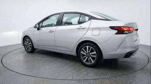 Brilliant Silver Metallic 2025 Nissan Versa 1.6 SV