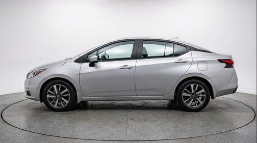 Brilliant Silver Metallic 2025 Nissan Versa 1.6 SV