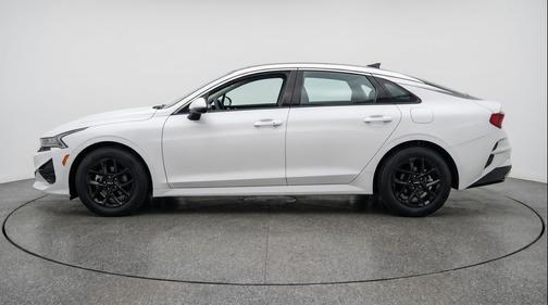 Snow White Pearl 2025 Kia K5 LXS