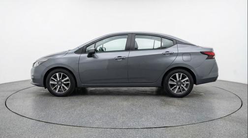 Gun Metallic 2025 Nissan Versa 1.6 SV