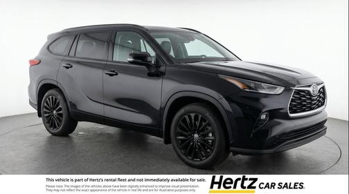 Midnight Black Metallic 2025 Toyota Highlander LE