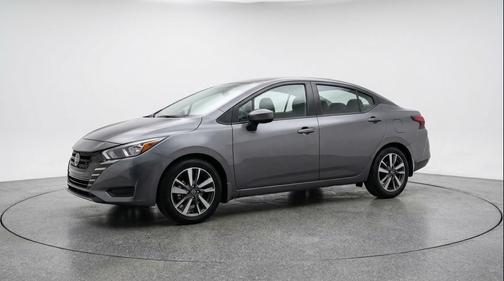 Gun Metallic 2025 Nissan Versa 1.6 SV