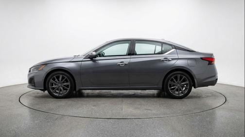 Gun Metallic 2025 Nissan Altima SV FWD