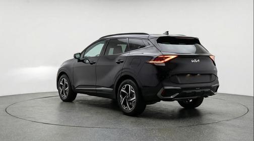 Ebony Black 2025 Kia Sportage LX