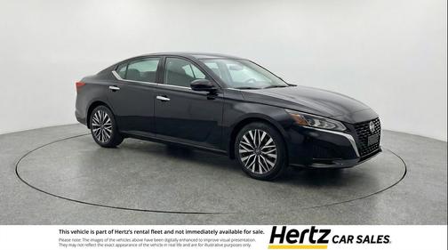 Super Black 2025 Nissan Altima SV FWD