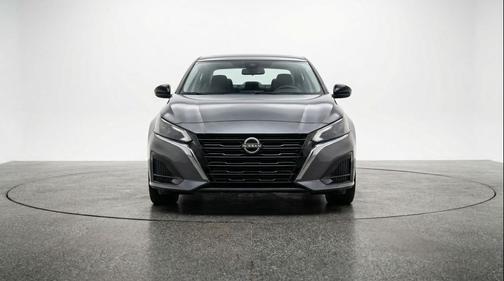 Gun Metallic 2025 Nissan Altima SV FWD