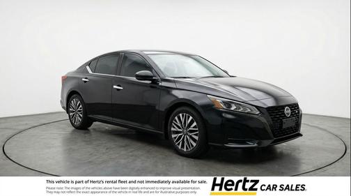 Super Black 2025 Nissan Altima SV FWD