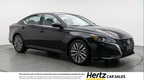 Super Black 2025 Nissan Altima SV FWD