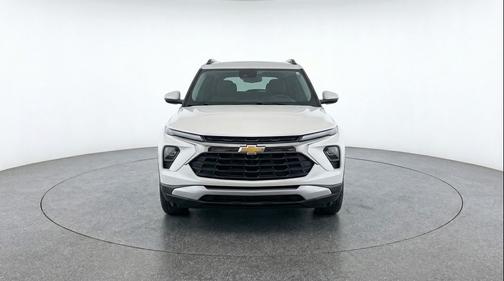 Summit White 2025 Chevrolet Trailblazer LT