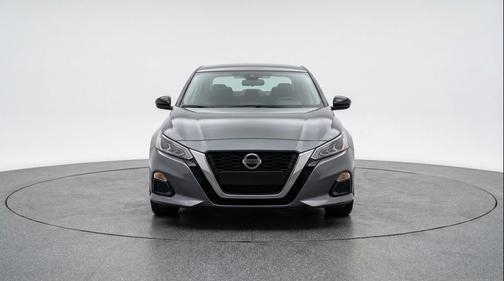 Gun Metallic 2025 Nissan Altima SV FWD