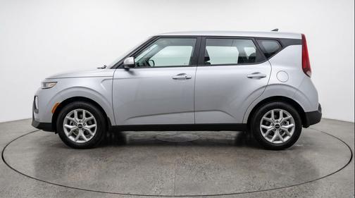 Steel Gray 2025 Kia Soul LX