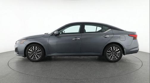 Gun Metallic 2025 Nissan Altima SV FWD