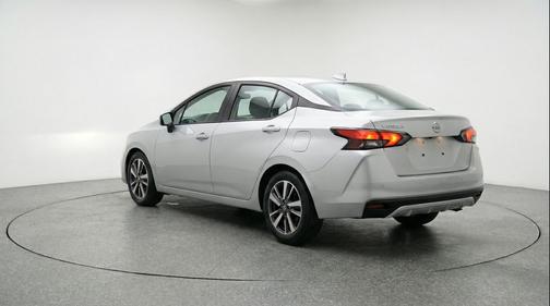 Brilliant Silver Metallic 2025 Nissan Versa 1.6 SV