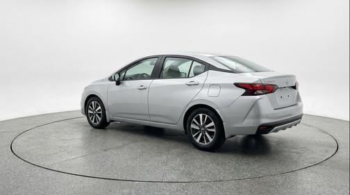 Brilliant Silver Metallic 2025 Nissan Versa 1.6 SV