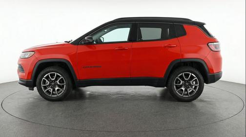 Red Hot Pearlcoat 2025 Jeep Compass Trailhawk