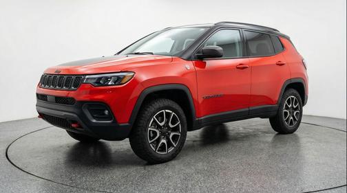 Red Hot Pearlcoat 2025 Jeep Compass Trailhawk