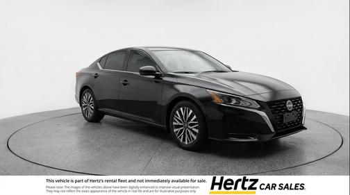 2025 Nissan Altima SV FWD