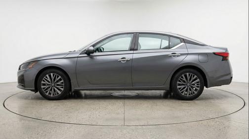 Gun Metallic 2025 Nissan Altima SV FWD