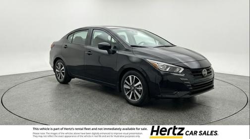 Super Black 2025 Nissan Versa 1.6 SV