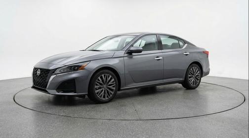 Gun Metallic 2025 Nissan Altima SV FWD