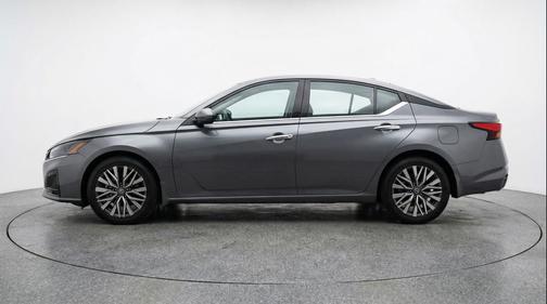 Gun Metallic 2025 Nissan Altima SV FWD