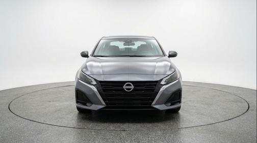 Gun Metallic 2025 Nissan Altima SV FWD