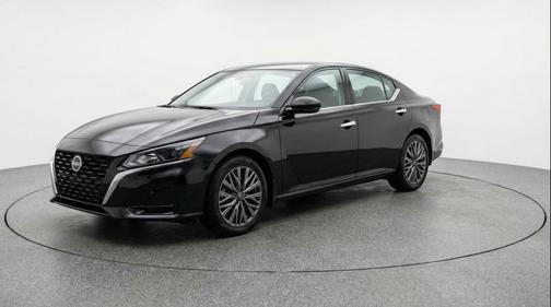 Super Black 2025 Nissan Altima SV FWD
